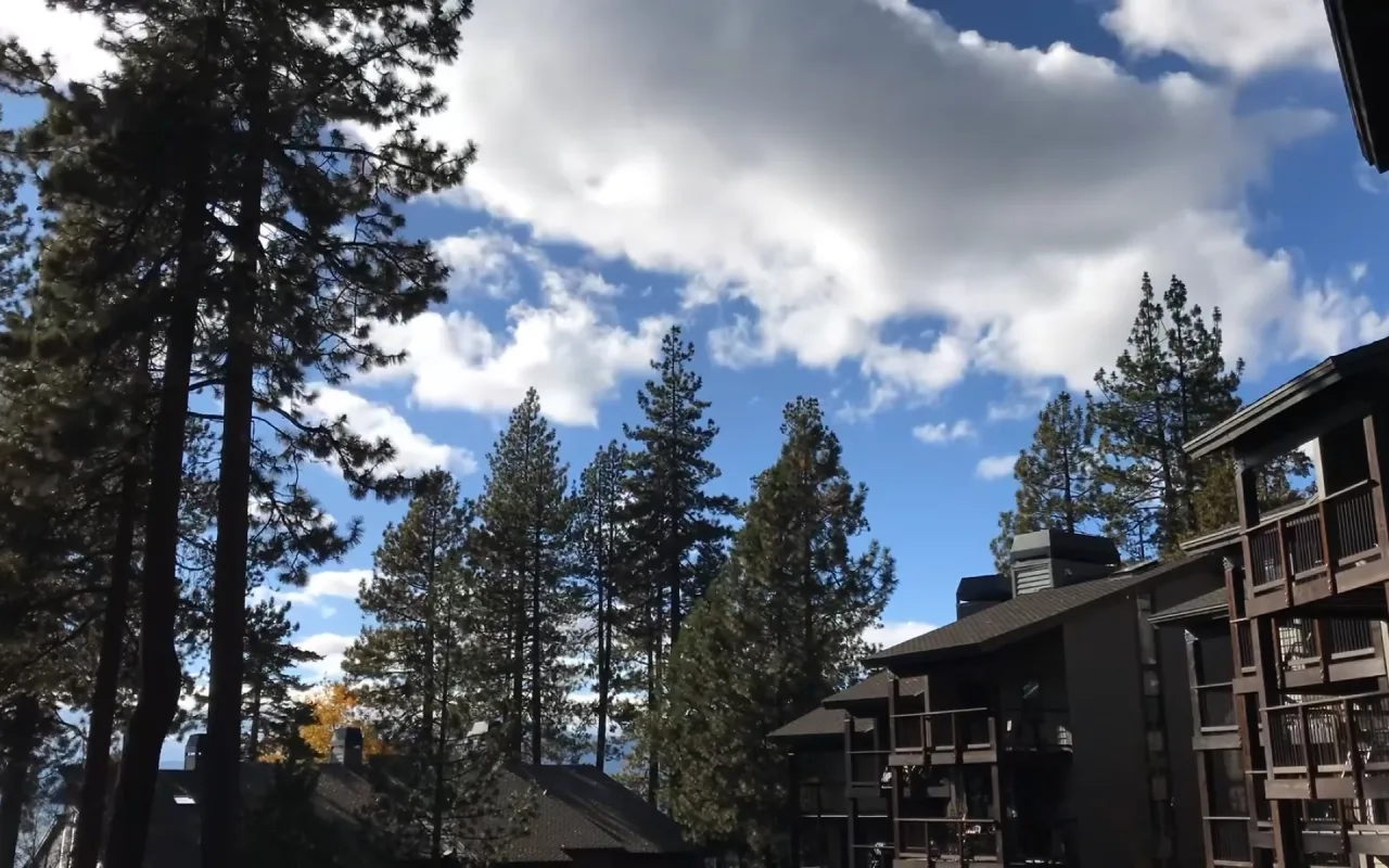 Lake Tahoe Clouds live wallpaper preview