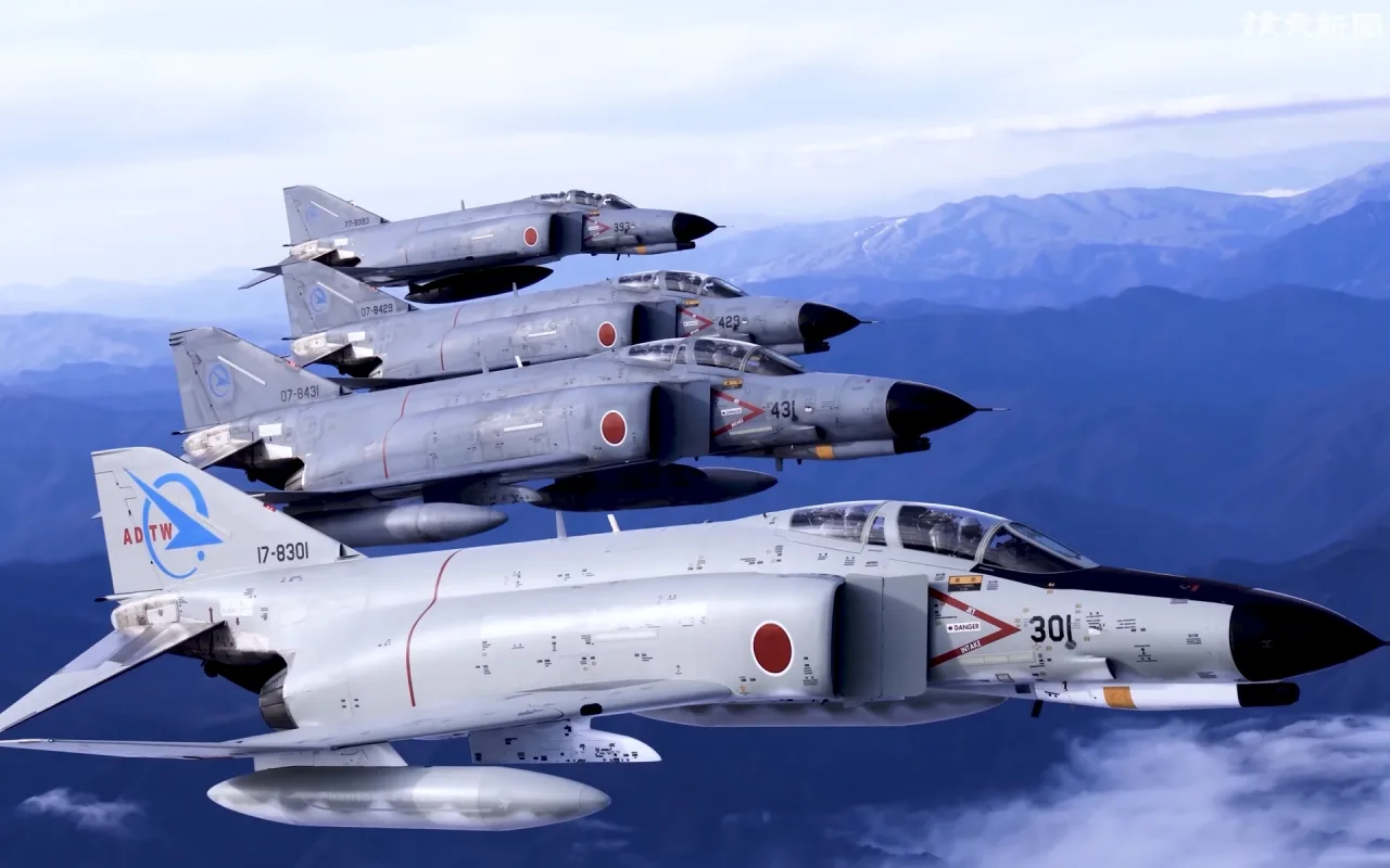 JASDF F-4 Phantom live wallpaper preview