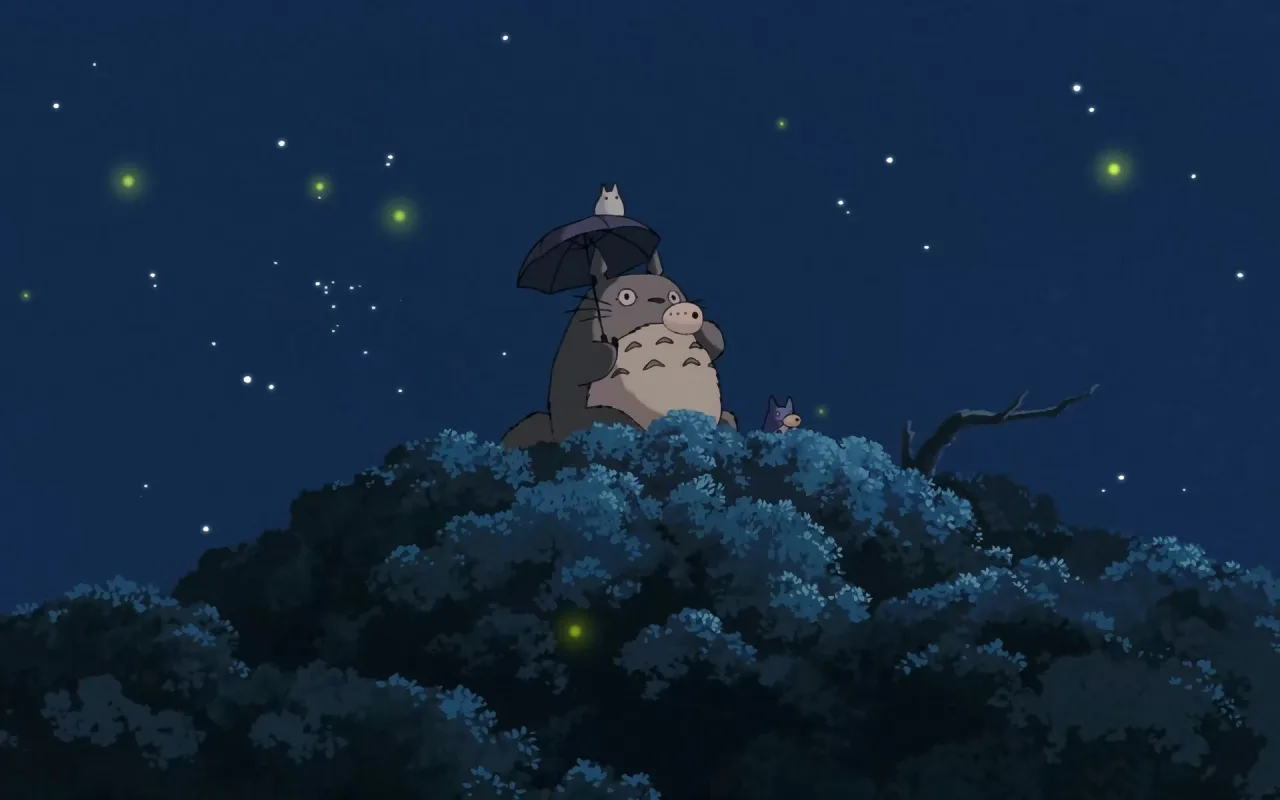 Totoro on Top of a Tree live wallpaper preview