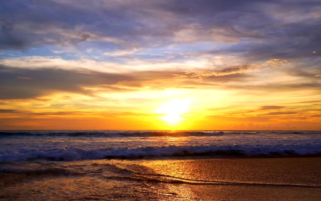 Golden Sunset Over Sea live wallpaper preview