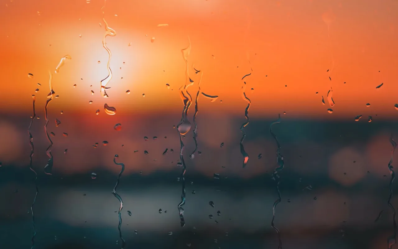 Blurred Sunset Rain live wallpaper preview