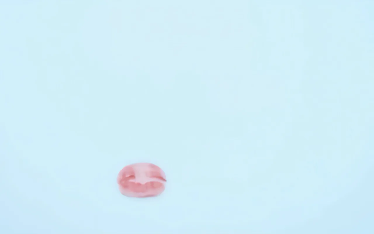 Sabrina Carpenter Kiss live wallpaper preview