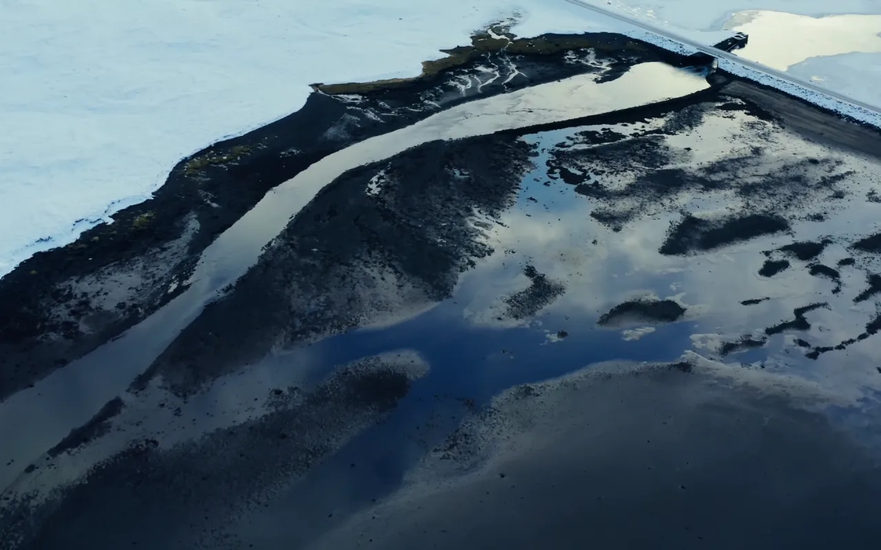 Iceland In Winter live wallpaper preview