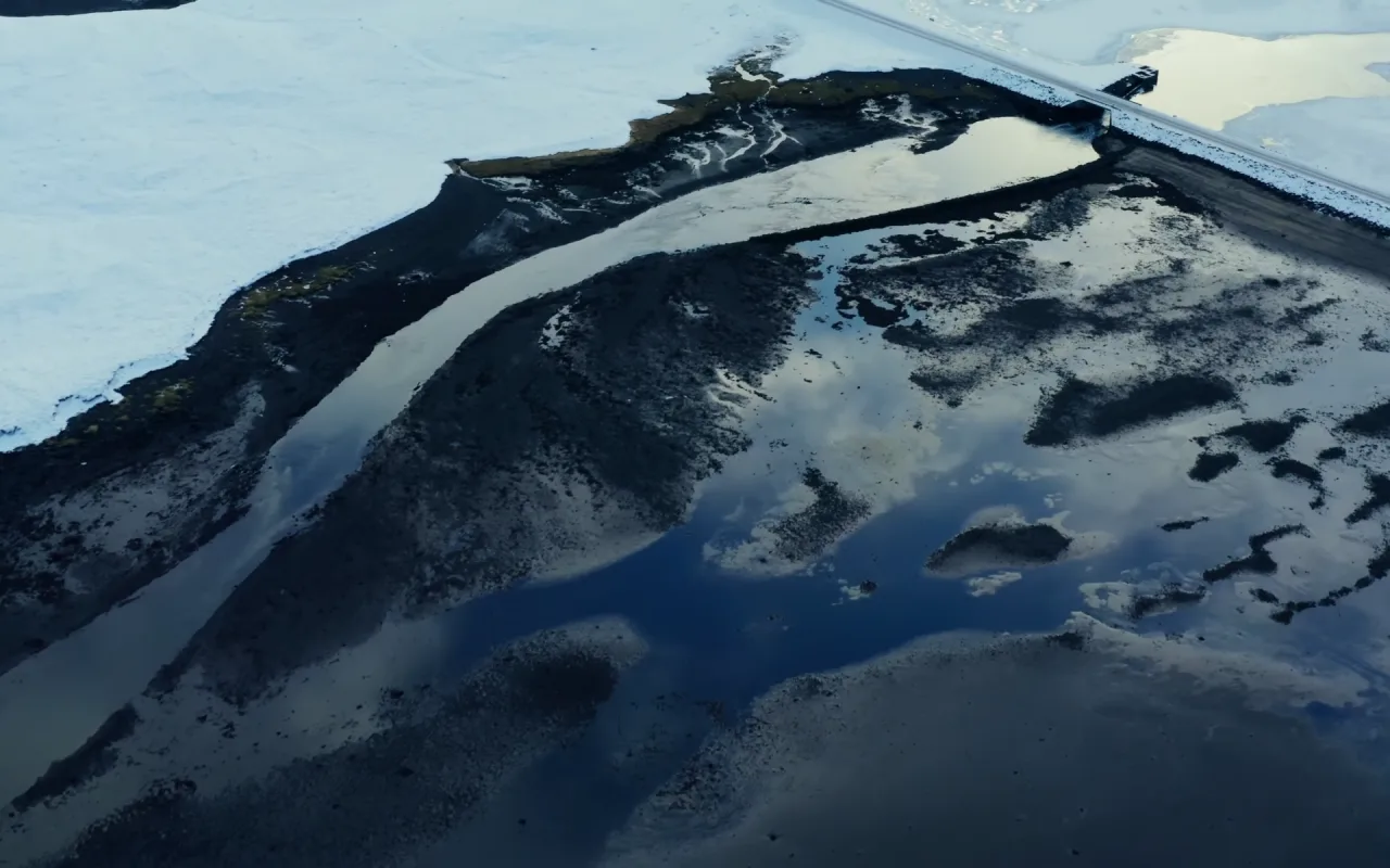 Iceland In Winter live wallpaper preview