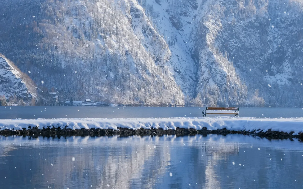 Snow over lake live wallpaper preview