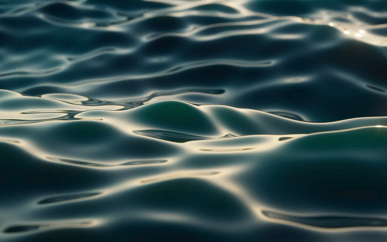 Water live wallpaper preview